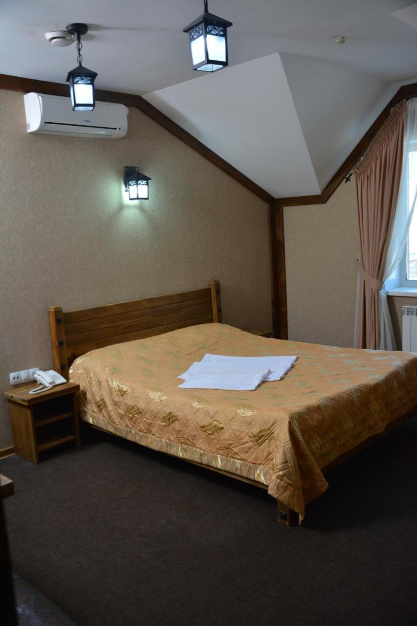Tropicana Inn Орал Екстер'єр фото